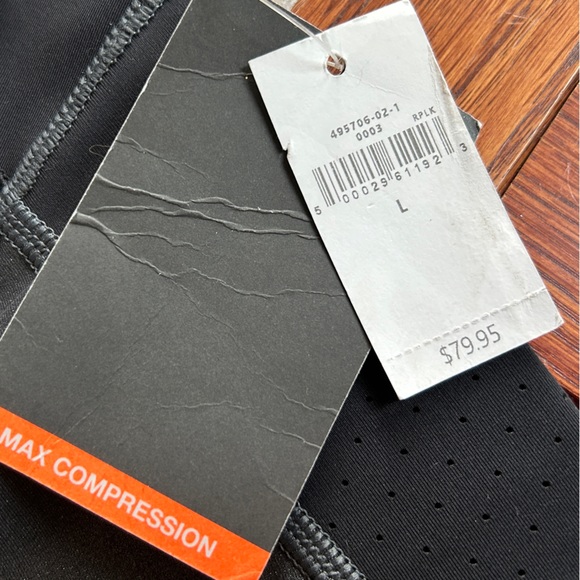 Women’s GapFit Sculpt Revolution Max Compression Leggings Size Large NWT - Picture 3 of 6